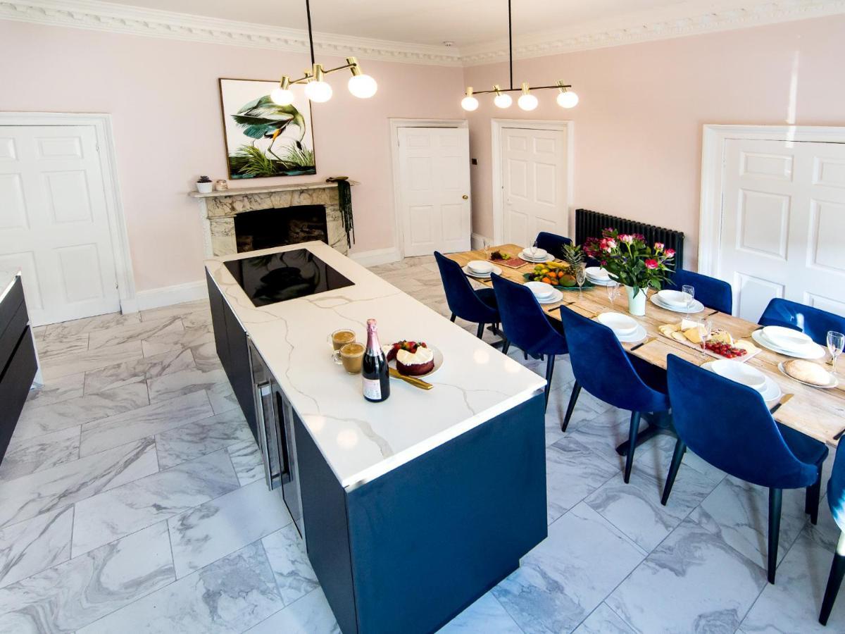 Maison Parfaite Yo1 - Exquisite 400 Year Old, City Centre Townhouse York Ngoại thất bức ảnh